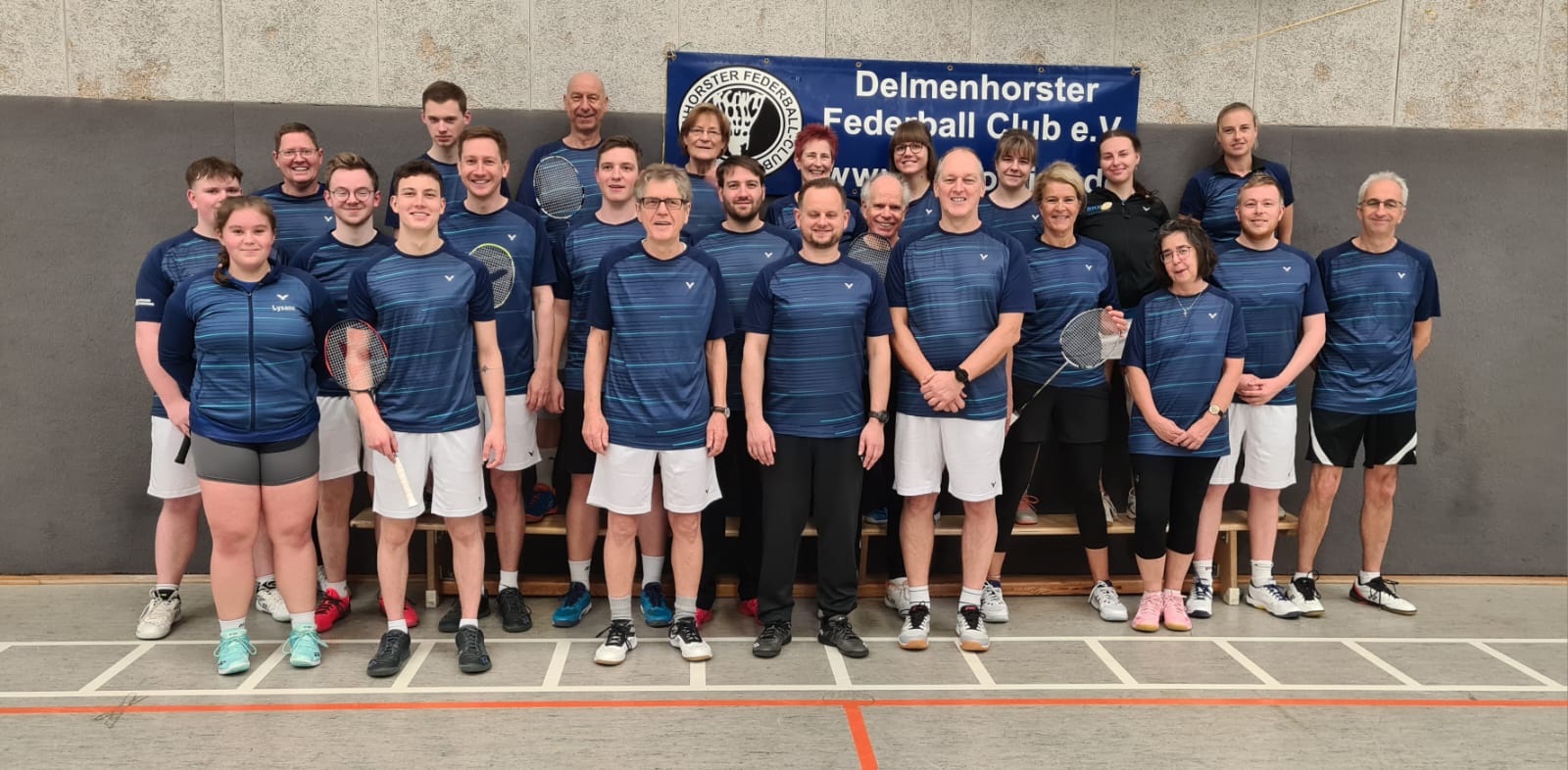 Mannschaftsfoto des Delmenhorster Federball-Clubs